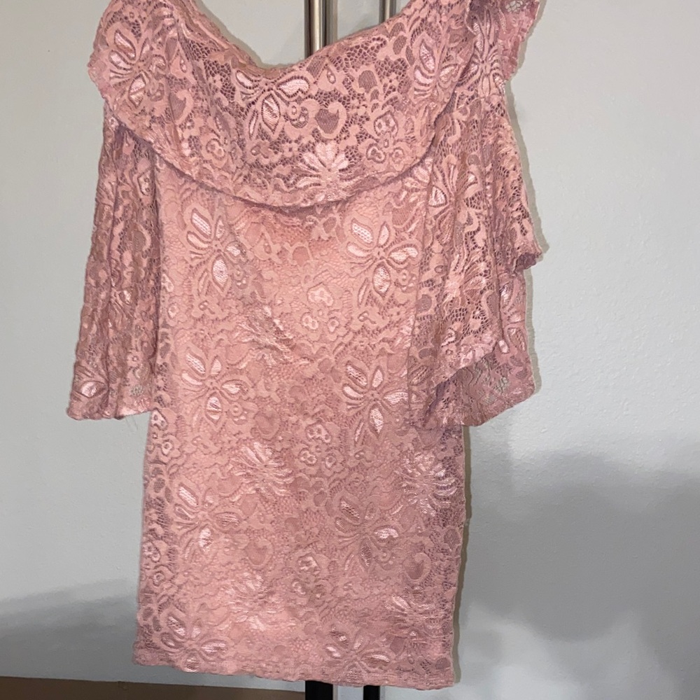 Pink Lace Off-Shoulder tight Dress